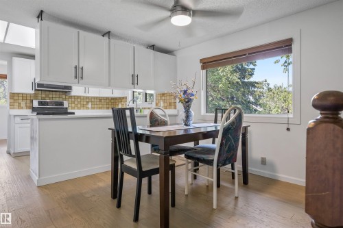318 Grand Meadow Crescent Nw, Edmonton, AB - Indoor