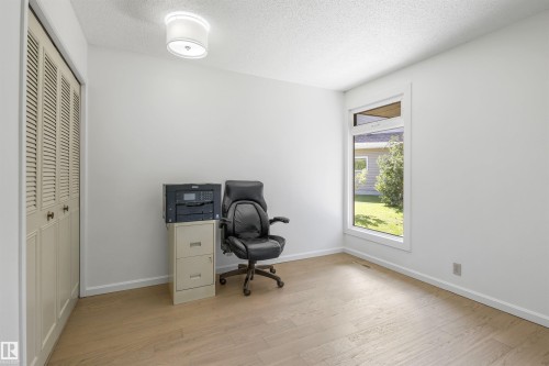 318 Grand Meadow Crescent Nw, Edmonton, AB - Indoor