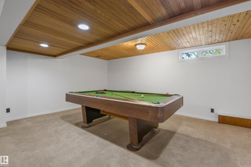318 Grand Meadow Crescent Nw, Edmonton, AB - Indoor Photo Showing Other Room