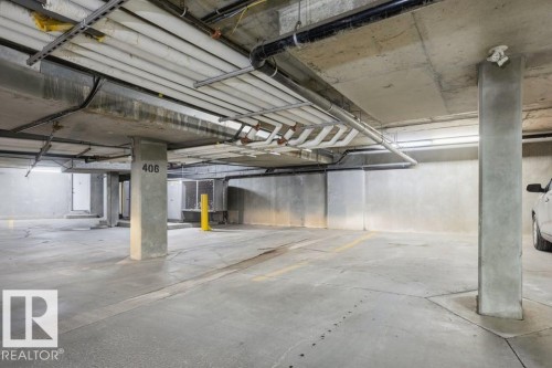 #321 13835 155 Avenue Nw, Edmonton, AB - Indoor Photo Showing Garage