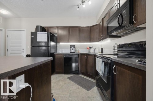#321 13835 155 Avenue Nw, Edmonton, AB - Indoor Photo Showing Kitchen