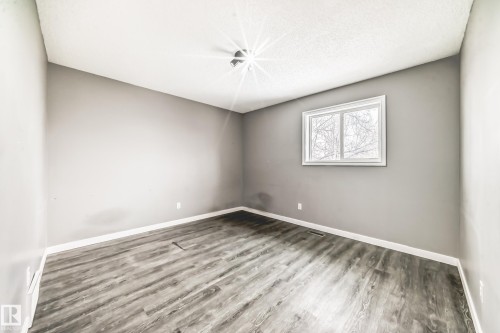 784 Blackburn Place Sw, Edmonton, AB - Indoor Photo Showing Other Room