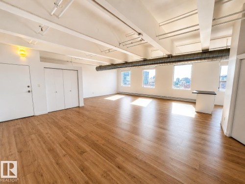 #702 10105 109 St Nw, Edmonton, AB - Indoor Photo Showing Other Room