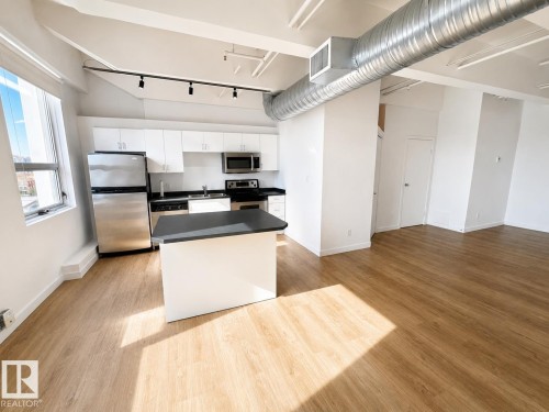 #702 10105 109 St Nw, Edmonton, AB - Indoor Photo Showing Kitchen With Stainless Steel Kitchen