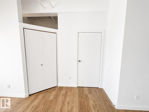 #702 10105 109 St Nw, Edmonton, AB - Indoor Photo Showing Other Room