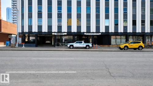 #702 10105 109 St Nw, Edmonton, AB - Outdoor