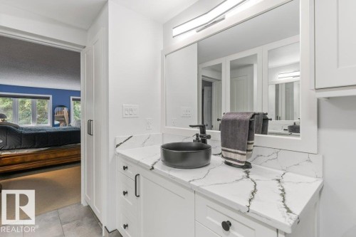 7 Whiteoaks Estates, St. Albert, AB - Indoor