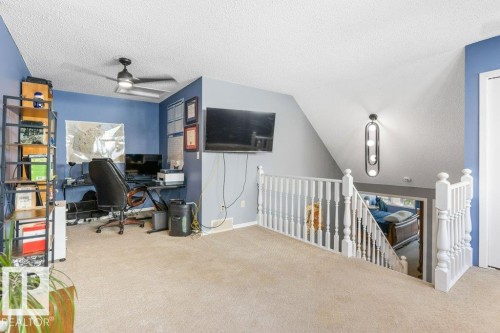 7 Whiteoaks Estates, St. Albert, AB - Indoor