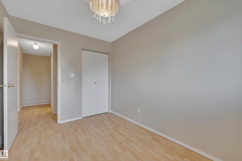 2218 38 Street Nw, Edmonton, AB - Indoor Photo Showing Other Room