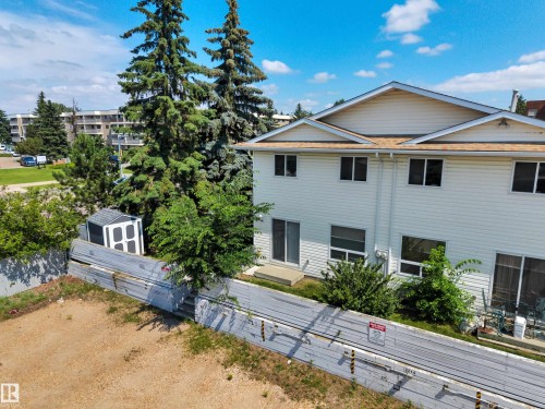 2218 38 Street Nw, Edmonton, AB - Outdoor