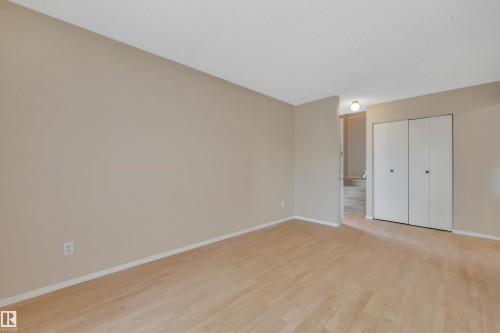 2218 38 Street Nw, Edmonton, AB - Indoor Photo Showing Other Room