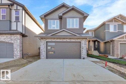 1115 Gyrfalcon Crescent Nw, Edmonton, AB - Outdoor With Facade