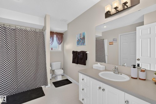 905 26 Street, Cold Lake, AB - Indoor Photo Showing Bathroom
