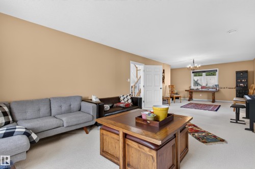 905 26 Street, Cold Lake, AB - Indoor Photo Showing Living Room