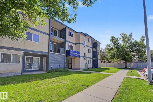 #101 7203 171 St Nw, Edmonton, AB - Outdoor