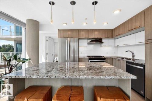 #605 9720 106 St Nw, Edmonton, AB - Indoor Photo Showing Kitchen With Upgraded Kitchen