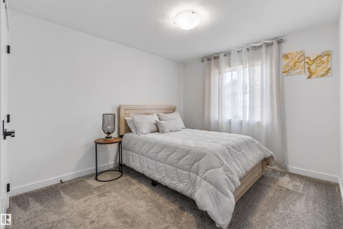 30 Riverhill Crescent, St. Albert, AB - Indoor Photo Showing Bedroom