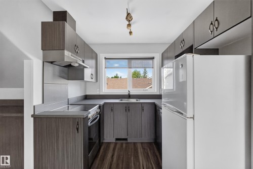 30 Belmont Drive, St. Albert, AB - Indoor