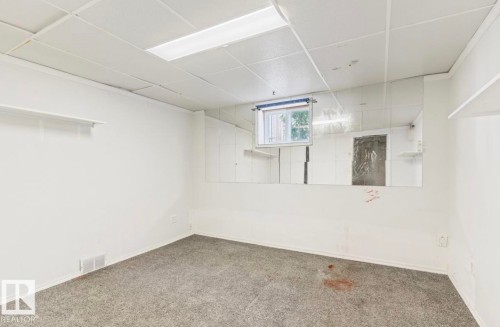 Image quality insufficient for description - 10211 95 Ave, Morinville, AB - Indoor Photo Showing Other Room