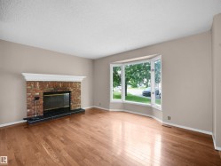 3509 43A Avenue NW  Edmonton, AB T7A 1G4
