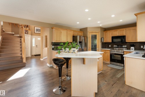 5108 63 Street, Beaumont, AB - Indoor Photo Showing Kitchen