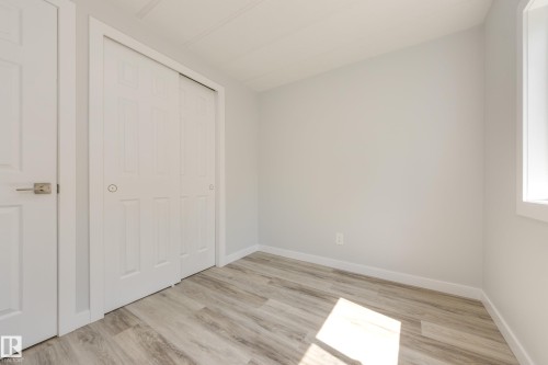 1913 West Royal Way Northwest, Edmonton, AB - Indoor Photo Showing Other Room