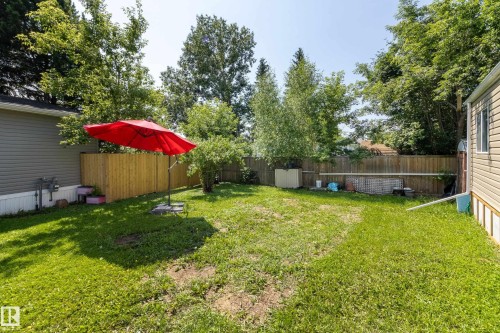 1913 West Royal Way Northwest, Edmonton, AB - Outdoor With Backyard