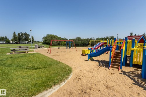1913 West Royal Way Northwest, Edmonton, AB - Outdoor