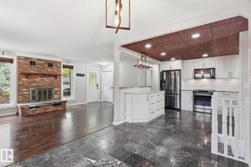 28 Sunnyside Crescent, St. Albert, AB - Indoor With Fireplace