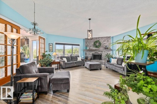 2 23123 Twp Road 564, Rural Sturgeon County, AB 