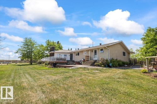 2 23123 Twp Road 564, Rural Sturgeon County, AB 