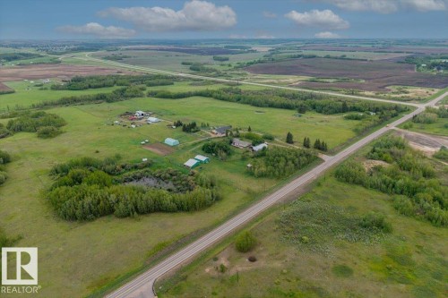 2 23123 Twp Road 564, Rural Sturgeon County, AB 