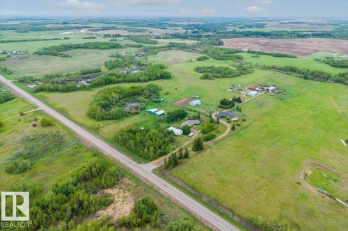 2 23123 Twp Road 564, Rural Sturgeon County, AB 