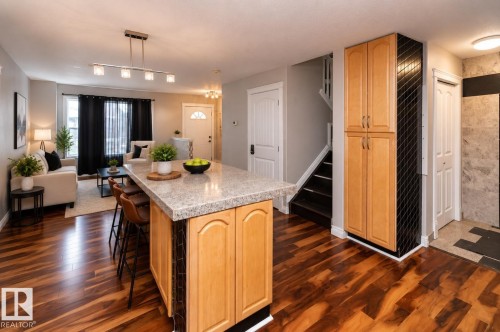 11915 77 Street Nw, Edmonton, AB - Indoor
