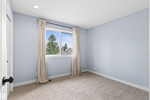 11427 35 Avenue Nw, Edmonton, AB - Indoor Photo Showing Other Room