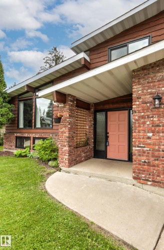 11427 35 Avenue Nw, Edmonton, AB - Outdoor