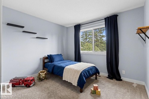 11427 35 Avenue Nw, Edmonton, AB - Indoor Photo Showing Bedroom