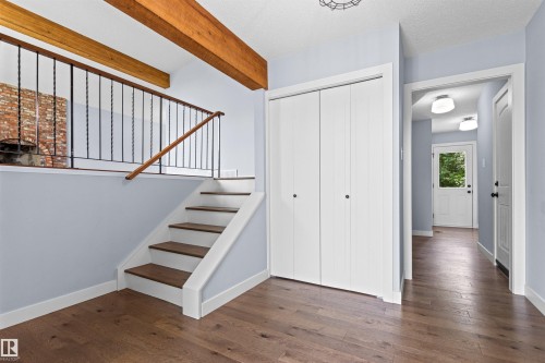 11427 35 Avenue Nw, Edmonton, AB - Indoor Photo Showing Other Room