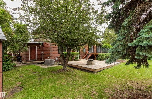 11427 35 Avenue Nw, Edmonton, AB - Outdoor
