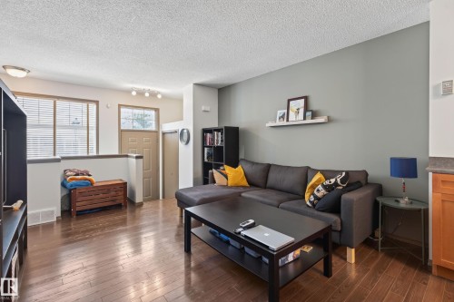 #2 5604 199 St Nw, Edmonton, AB - Indoor Photo Showing Living Room
