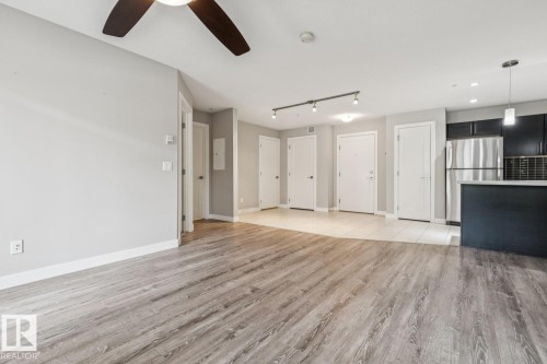 #118 1031 173 St Sw, Edmonton, AB - Indoor