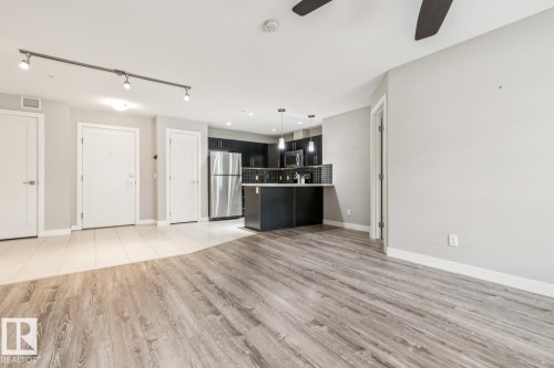 #118 1031 173 St Sw, Edmonton, AB - Indoor Photo Showing Other Room