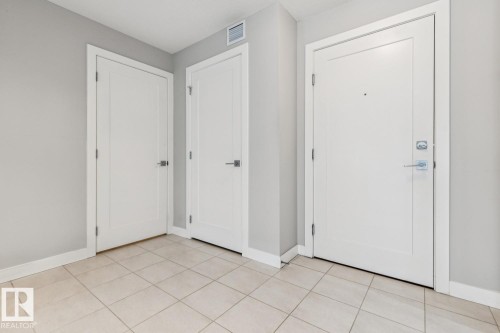 #118 1031 173 St Sw, Edmonton, AB - Indoor Photo Showing Other Room