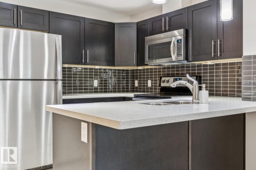 #118 1031 173 St Sw, Edmonton, AB - Indoor Photo Showing Kitchen With Stainless Steel Kitchen With Upgraded Kitchen