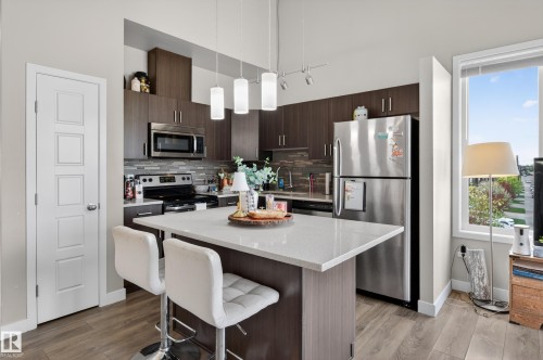 98 4470 Prowse Road, Edmonton, AB - Indoor Photo Showing Kitchen With Upgraded Kitchen