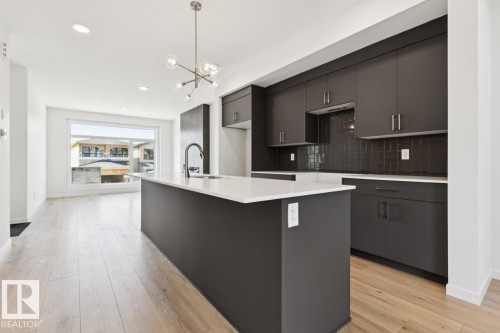 7444 Klapstein Crescent Sw, Edmonton, AB - Indoor Photo Showing Kitchen With Upgraded Kitchen
