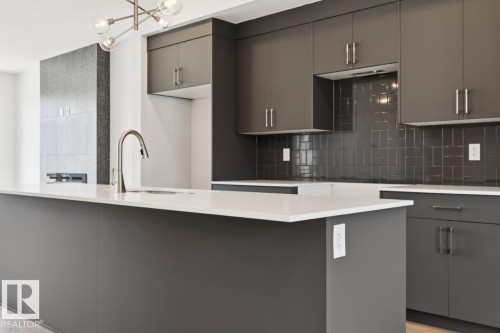 7444 Klapstein Crescent Sw, Edmonton, AB - Indoor Photo Showing Kitchen With Upgraded Kitchen