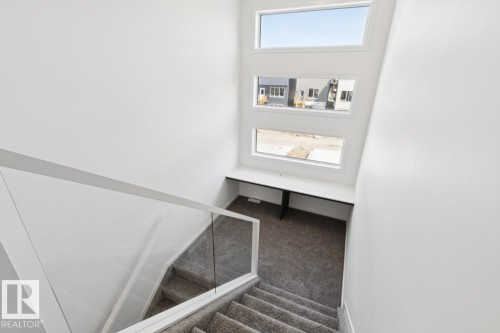 7444 Klapstein Crescent Sw, Edmonton, AB - Indoor Photo Showing Other Room