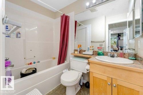 #233 3425 19 St Nw, Edmonton, AB - Indoor Photo Showing Bathroom