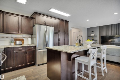 4029 Alexander Way Sw, Edmonton, AB - Indoor Photo Showing Kitchen With Stainless Steel Kitchen With Upgraded Kitchen